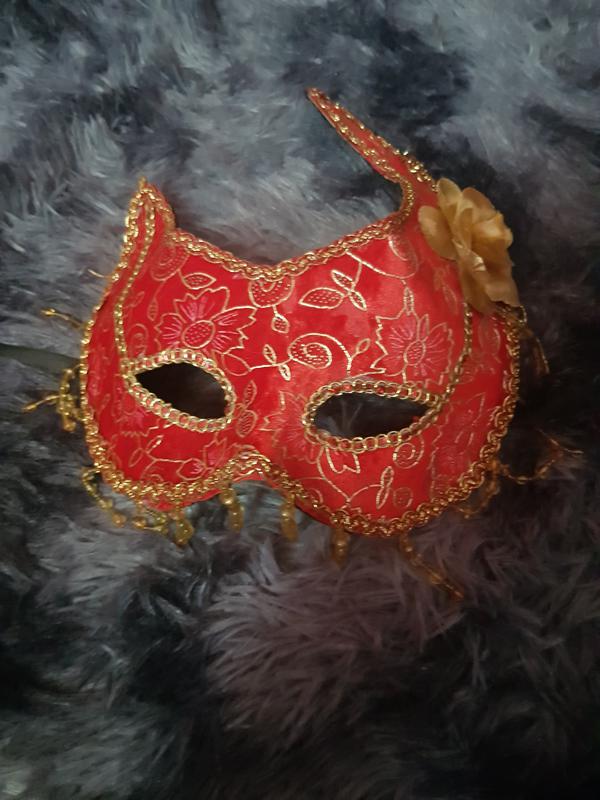 Карнавальна венеціанська маска — цена 104 грн в каталоге Тканевые маски для  лица ✓ Купить женские вещи по доступной цене на Шафе | Украина #81301798 |  ramskull face mask with logo allsaints accessories ramskull black