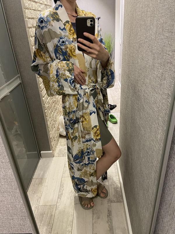 Невероятно шикарный новый длинный халат кимоно от zara премиальная  коллекция — ціна 1000 грн у каталозі Халати ✓ Купити жіночі речі за  доступною ціною на Шафі | Україна #83640362
