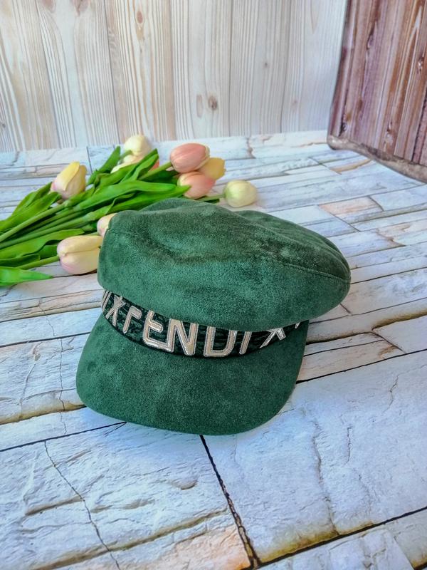 Стильная зеленая кепка, кепи, козырек в стиле fendi — цена 366 грн в ...