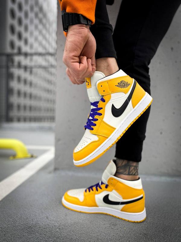 Mid lakers hotsell