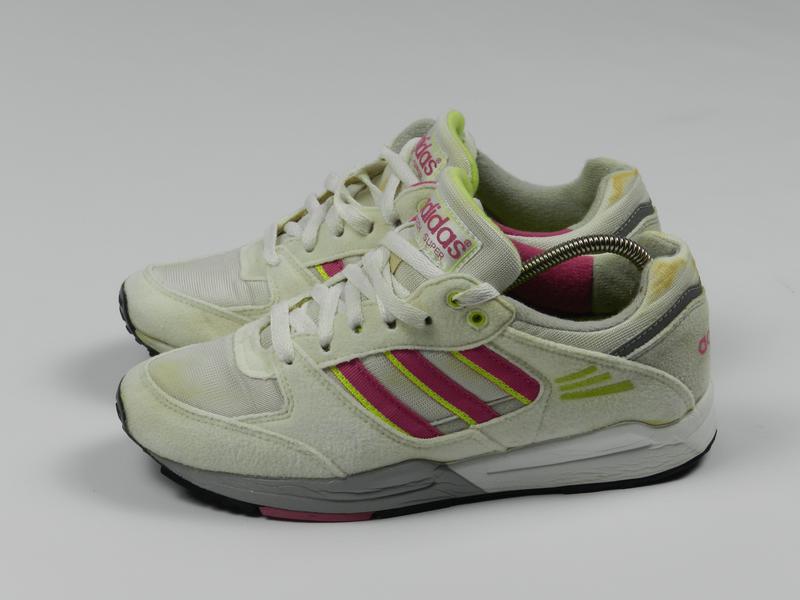 adidas tech super