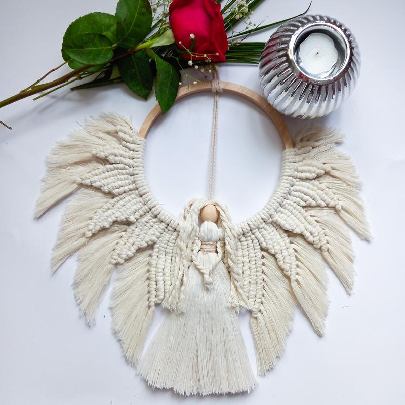 Ангелы макраме мастер. Ангел макраме. Макраме ангелочек. Кукла макраме. Ангел макраме мастер класс.