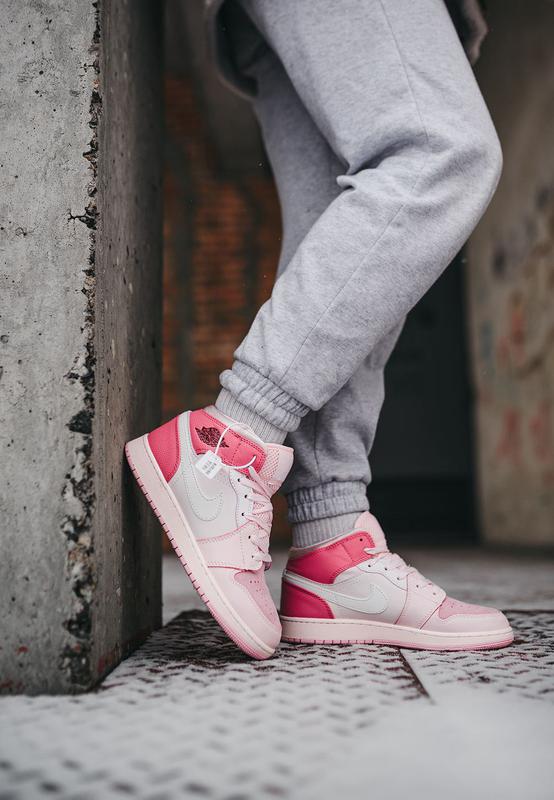 air jordan 1 white pink