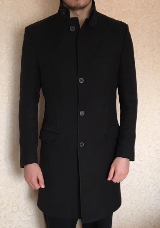 Zara мужское стильное пальто. возможен торг! — цена 1200 грн в каталоге  Пальто ✓ Купить мужские вещи по доступной цене на Шафе | Украина #11012533