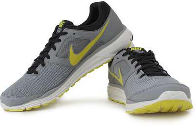 nike lunarfly 4