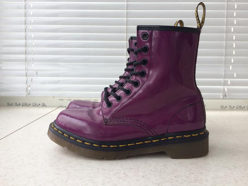 11821 dr martens