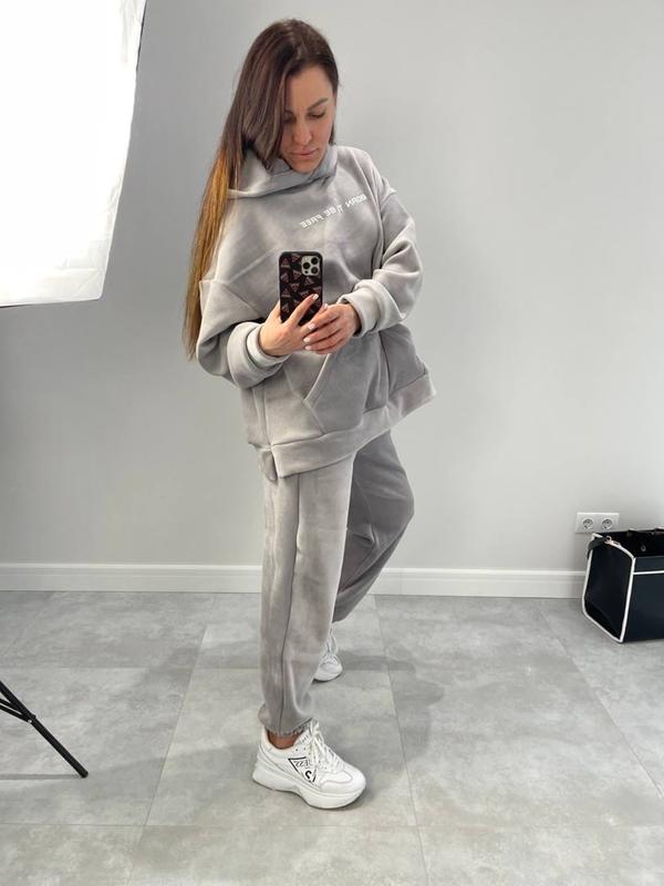 Спортивный костюм из плюша
