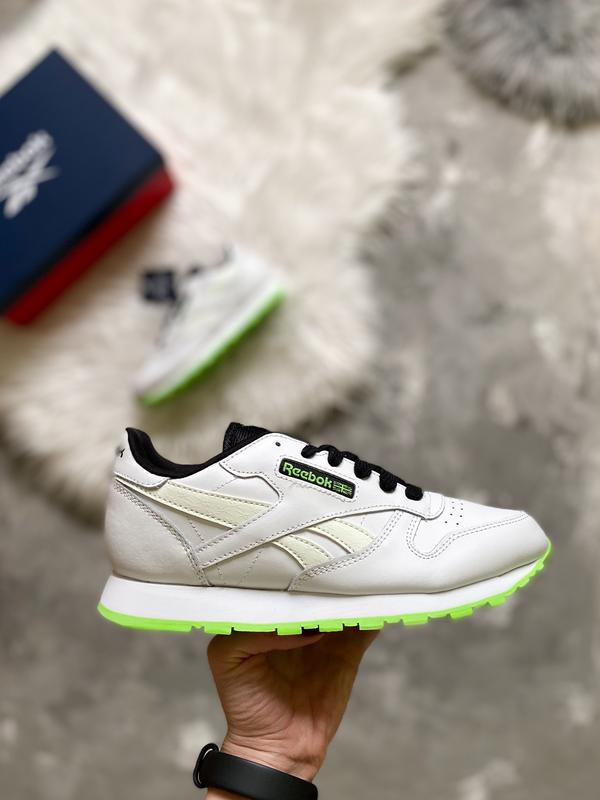 Вінтажні штани reebok | Украина #90117435 | Оригинал! женские кожаные  кроссовки reebok classic leather junior новые из сша — цена 1199 грн в  каталоге Кроссовки ✓ Купить женские вещи по доступной цене на Шафе