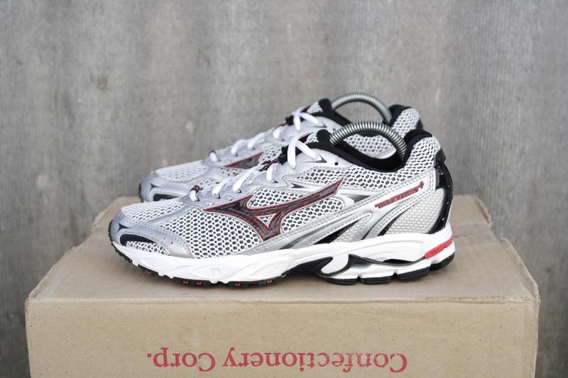 mizuno wave fortis