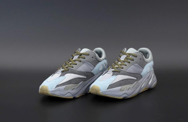 Yeezy sales 700 teal