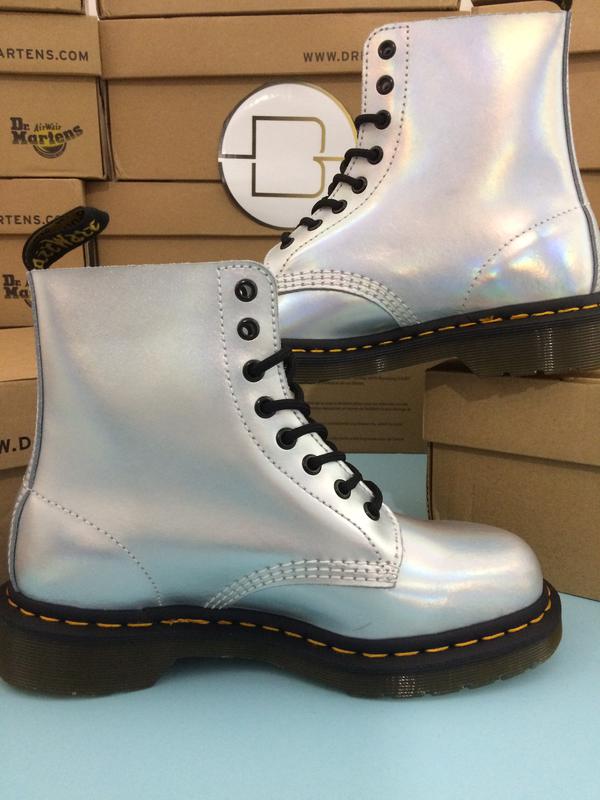 dr martens iced metallic pascal