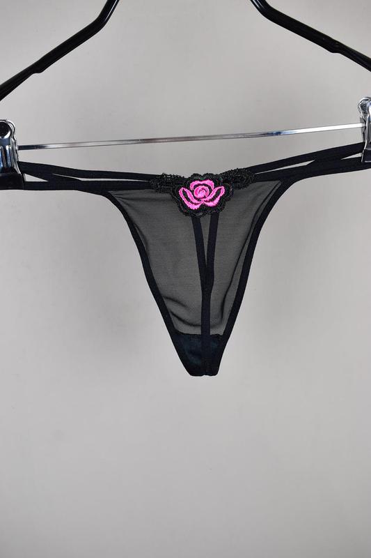 foto-prozrachnie-stringi-onlayn-trah-trah