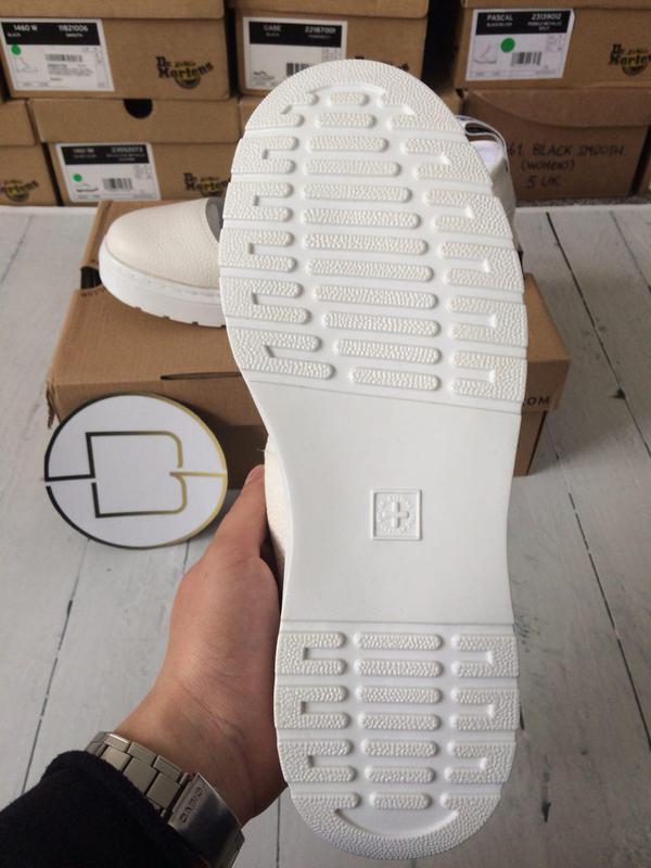 dr martens mae