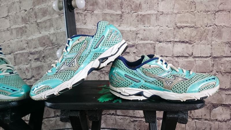 mizuno wave precision 9 grey
