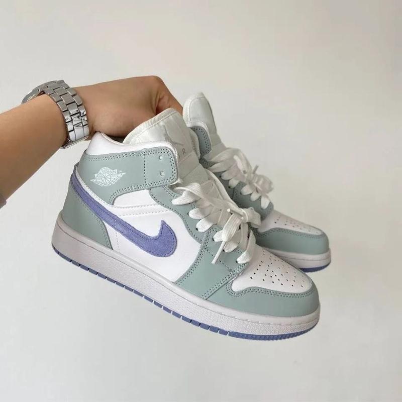 Кросівки nike air jordan green шкіра — ціна 1890 грн у каталозі