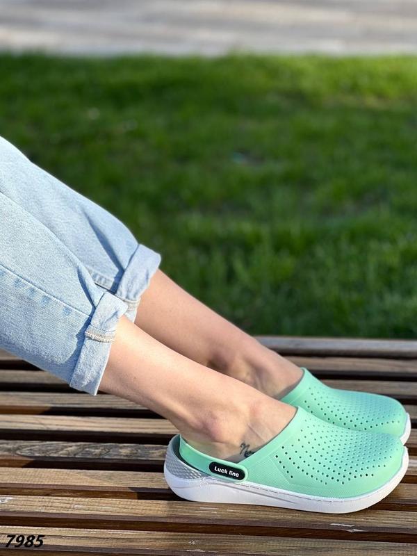 Шлепанцы кроксы резиновые кроссовки без пятки — цена 480 грн в каталоге ...