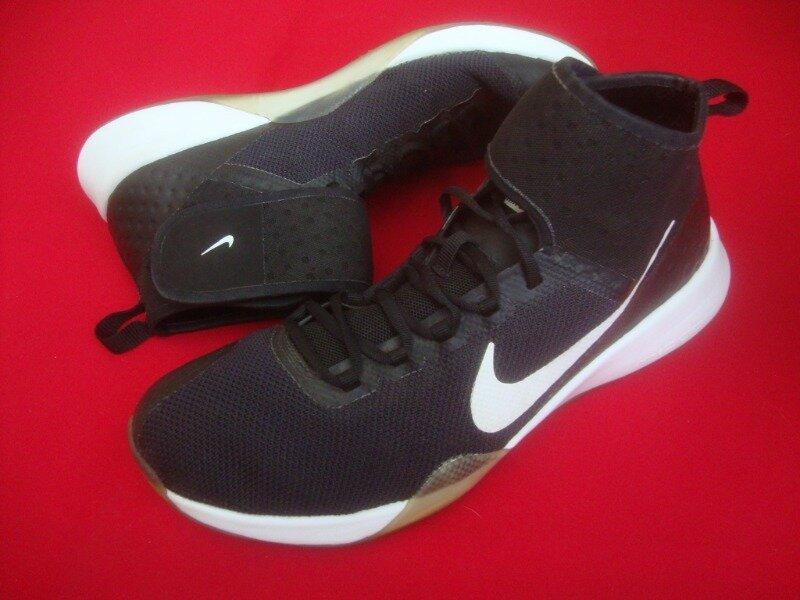 nike zoom strong 2 42 27.5 1250 94475334