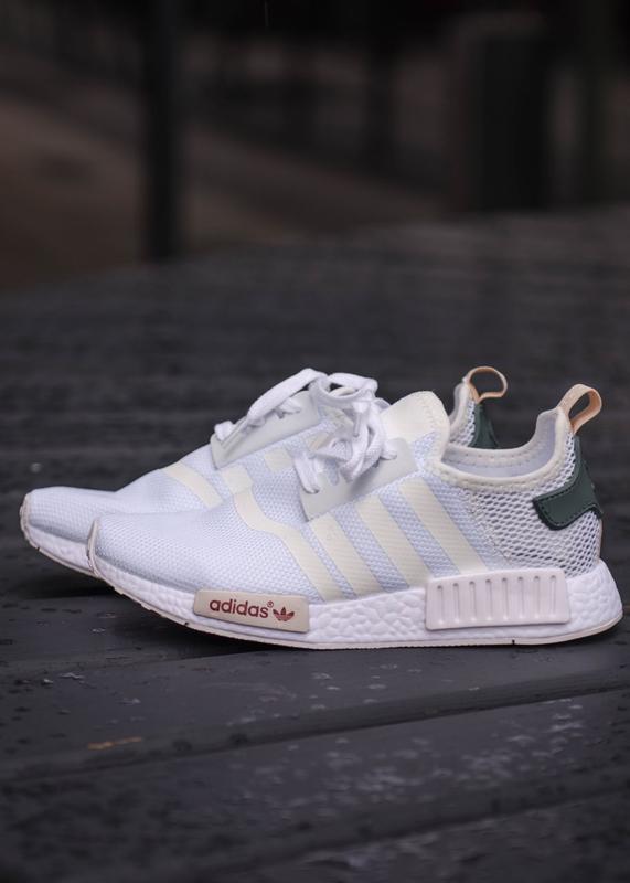 Женские кроссовки adidas nmd r1 tactile green#адидас — цена 1800 грн в ...