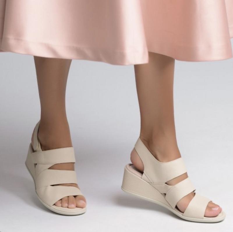 ecco shape 35 wedge sandal