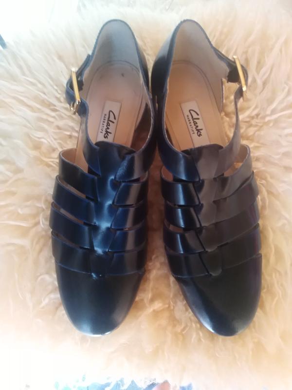 Clarks navy blue hot sale