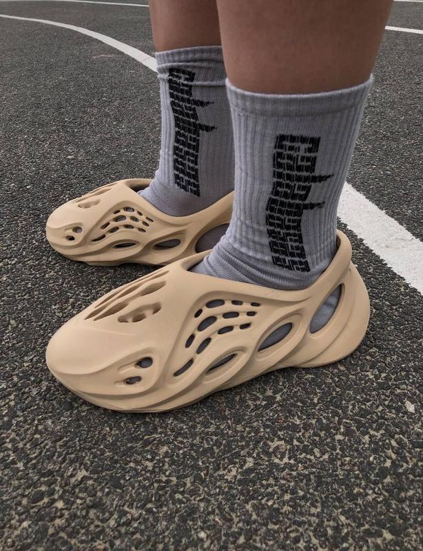 Тапки adidas yeezy foam runner beige — ціна 1832 грн у каталозі Капці ...
