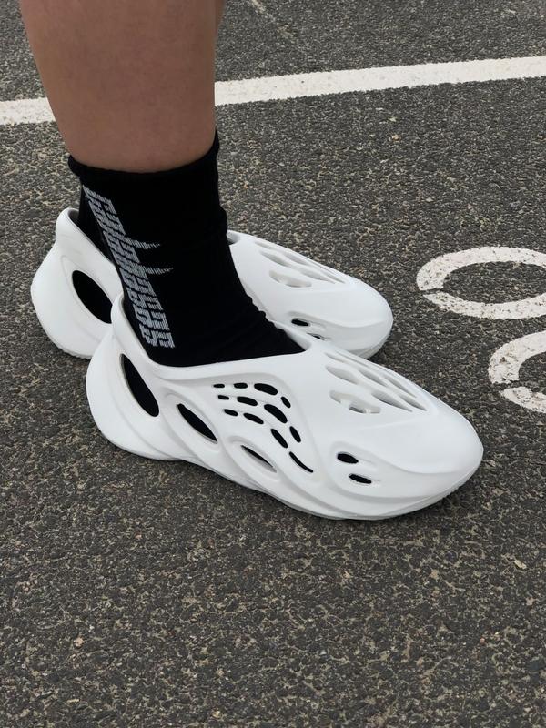 Шлепанцы шлепки босоножки женские adidas yeezy foam runner шльопанці ...