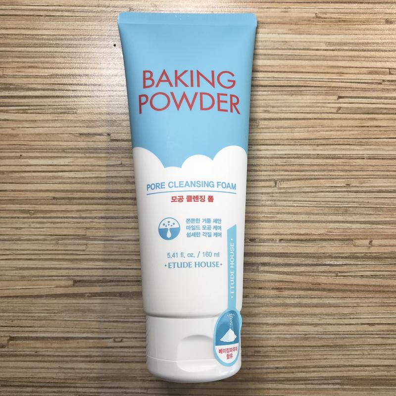 Baking powder pore cleansing