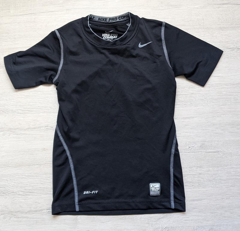 Nike pro hotsell combat price