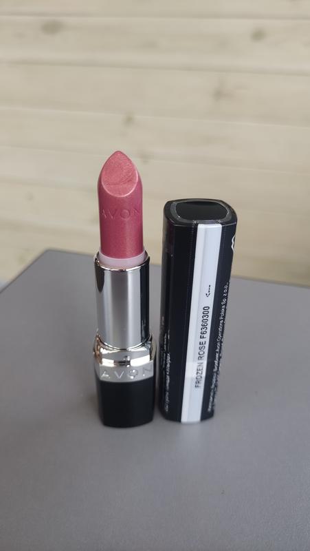 Губная помада от эйвон ультра avon frozen rose lipstick — цена 150 грн ...