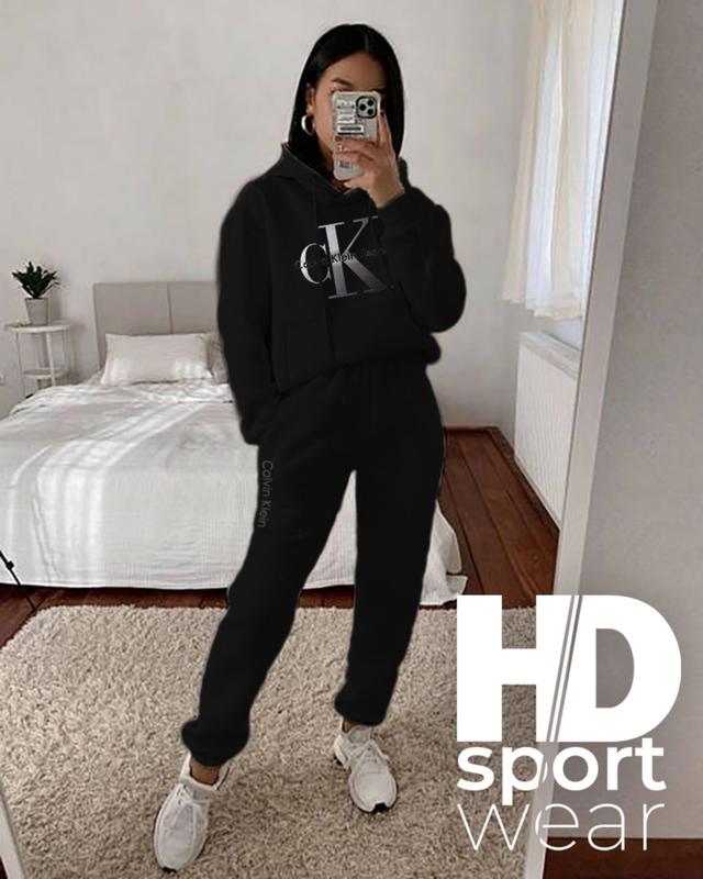 Жіночий спортивний костюм calvin klein — цена 500 грн в каталоге ...