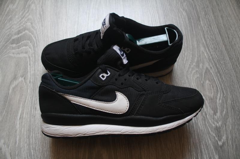 nike air windrunner tr2