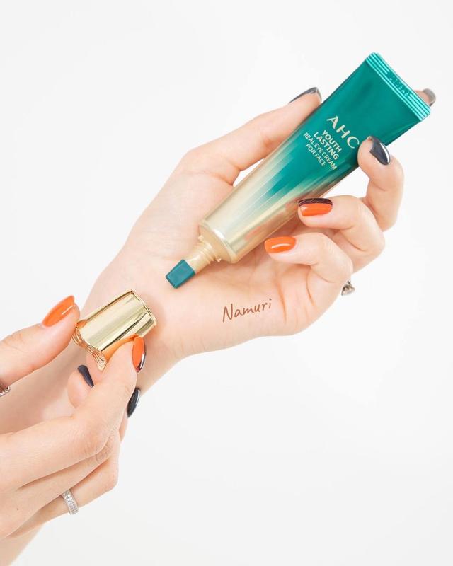 Омолаживающий крем для век и лица с 9 видами коллагена ahc youth ...