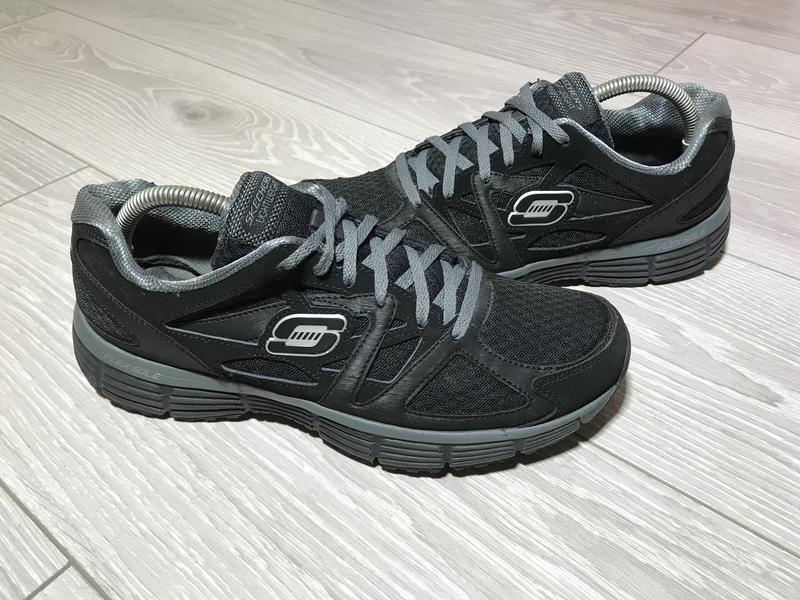 skechers lightweight flex sole