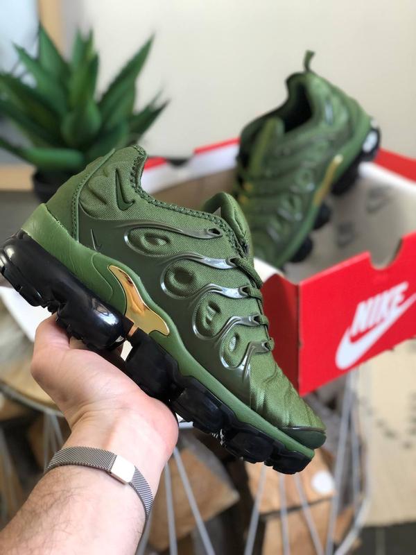 vapormax plus olive green