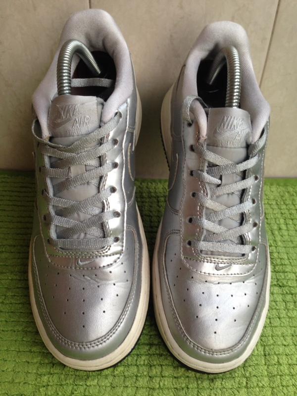 Nike air force 1 high metallic silver hotsell