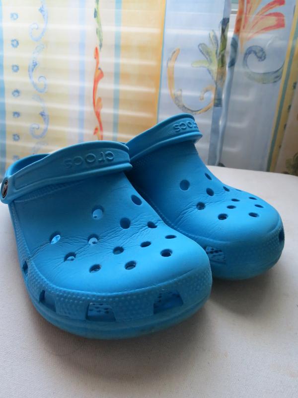 crocs 37