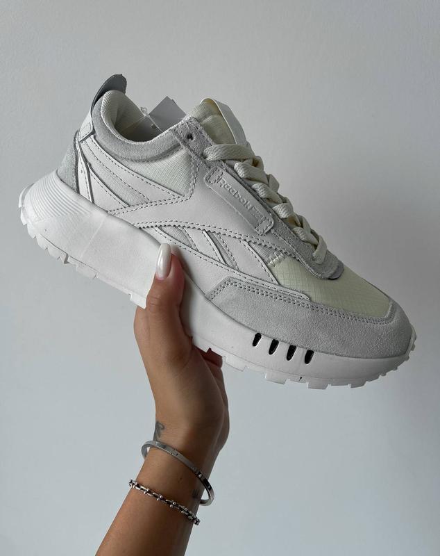 Кросівки reebok classic leather legacy white olahraga — ціна 1450 грн у каталозі Кросівки Купити