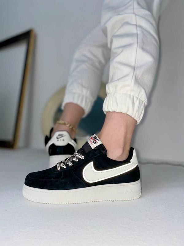 Nike air force 1 07 suede black white hot sale