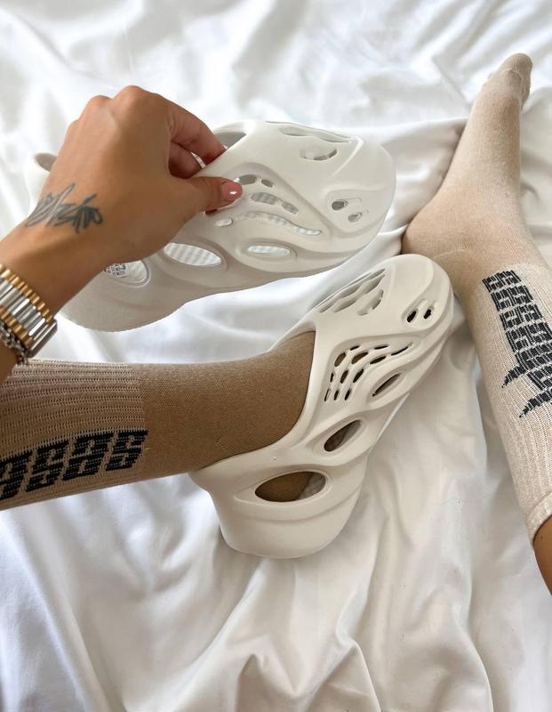 Тапки чоловічі adidas yeezy foam runner white / мужские белые адидас ...