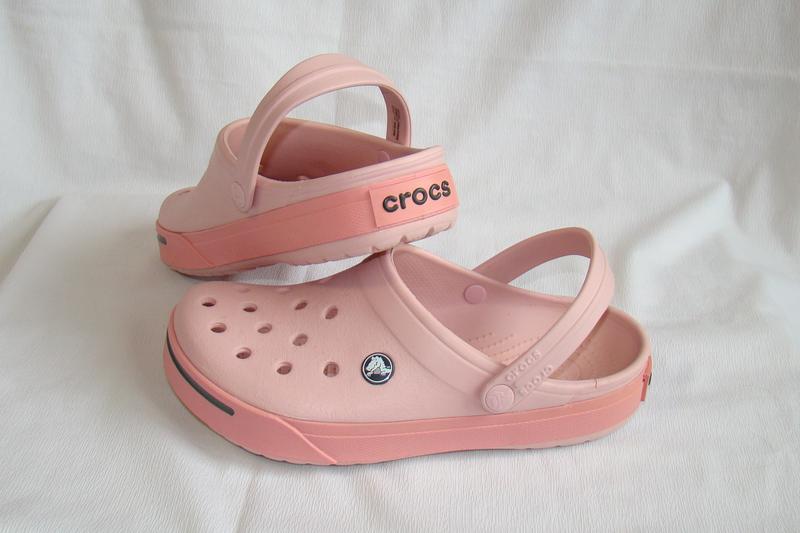 crocs m6w8