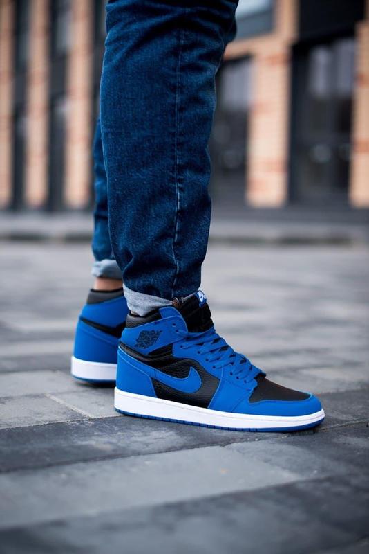 Nike air jordan store 1 blue black