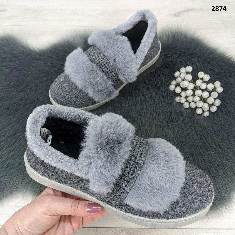 Тапочки чуни женские теплые серые с меховой опушкой progress — цена 441 ...