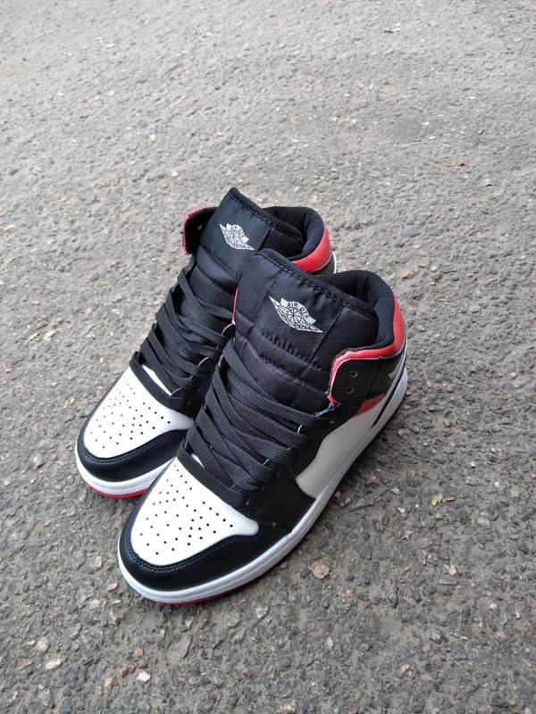 Высокие женские кроссовки в стиле nike air jordan — цена 900 грн в ...