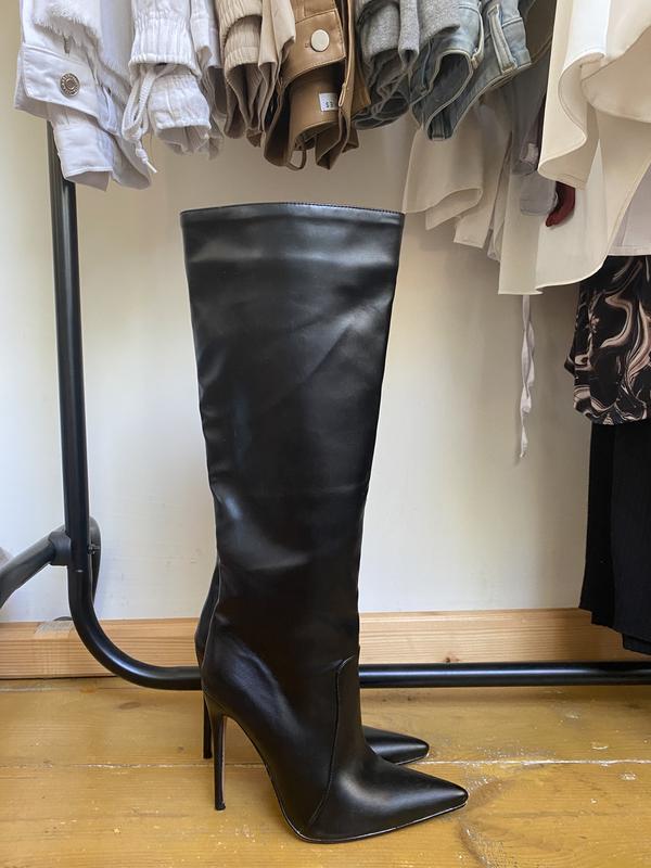 Сапожки до колена на высоком каблуке сапоги трубы на шпильке ботфорты ...