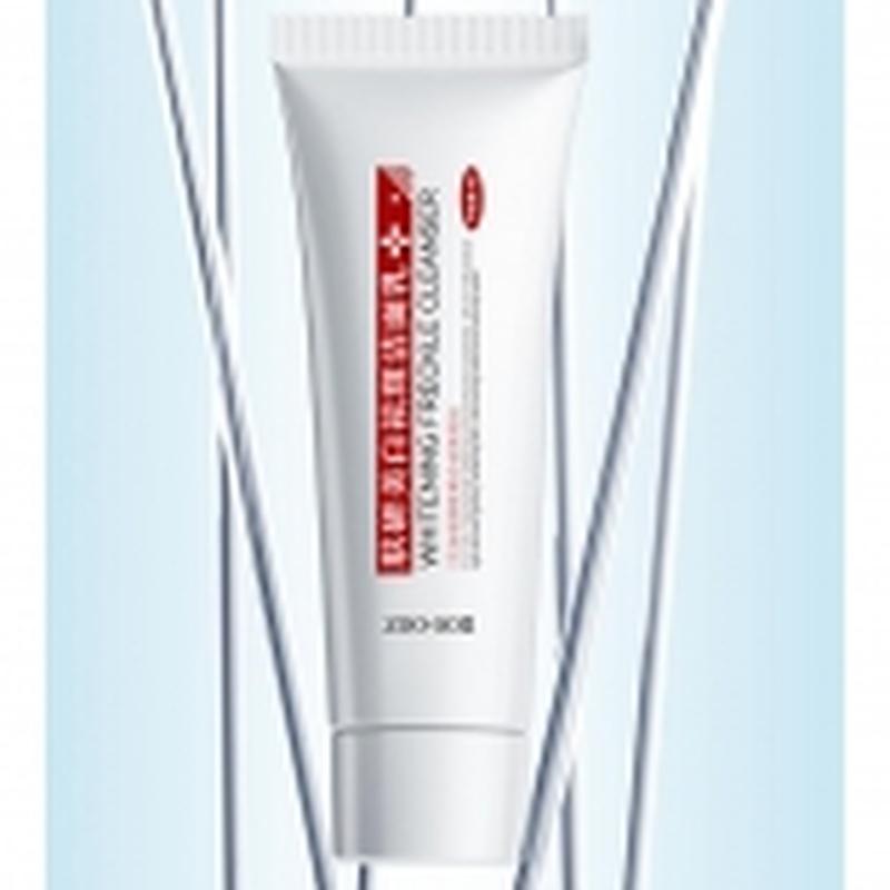 Відбілююча пінка zoo son whitening and anti-freckle facial cleanser з ...