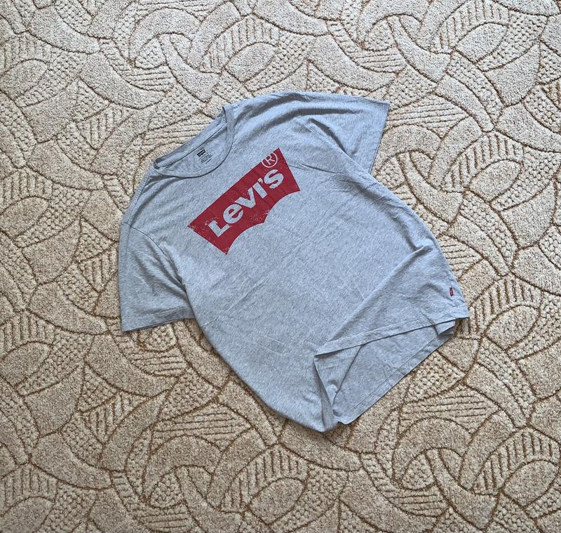 Оригинальная серая футболка большое лого поло майка левис левайс levi’s ...