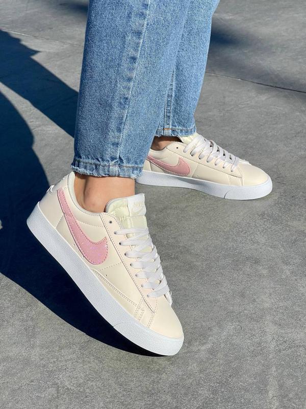 Кросівки жіночі nike blazer low '77 vintage leather glitter pink ...