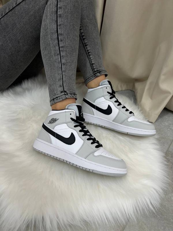 Кросівки найк джордан сірі жіночі nike air jordan 1 retro high, женские ...