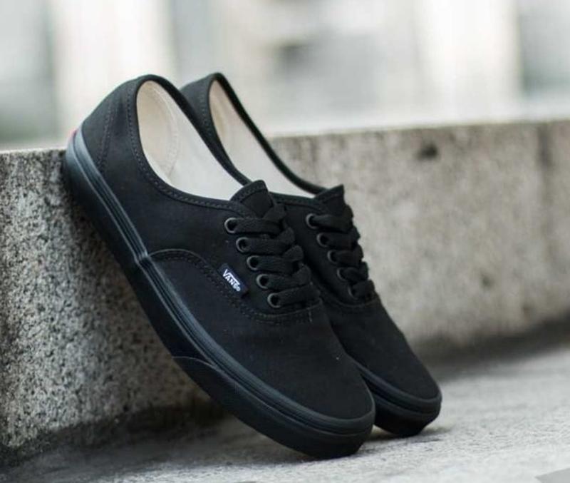 Vans SK8 Hi Gore Tex Sneakers in zwart wit vans authentic black mon 1250 102732743