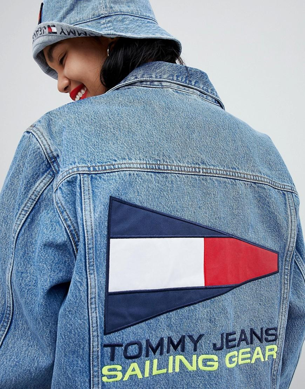 Скидка до 1 июня! джинсовая куртка tommy jeans '90s — цена 4500 грн в  каталоге Куртки ✓ Купить женские вещи по доступной цене на Шафе | Украина  #103022852